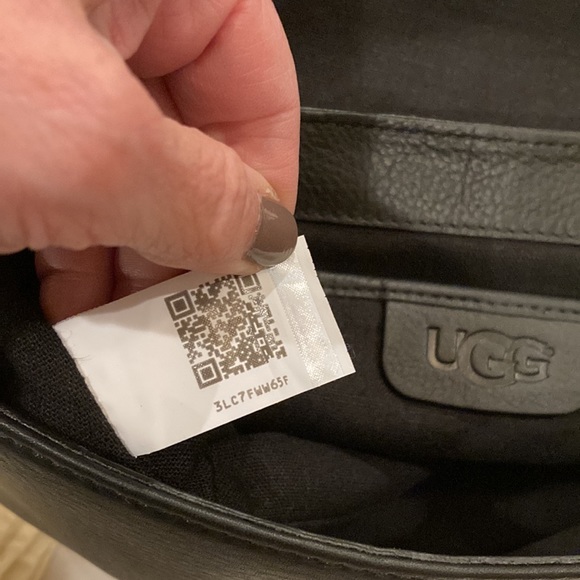 Ugg leather crossbody bag - Picture 4 of 6